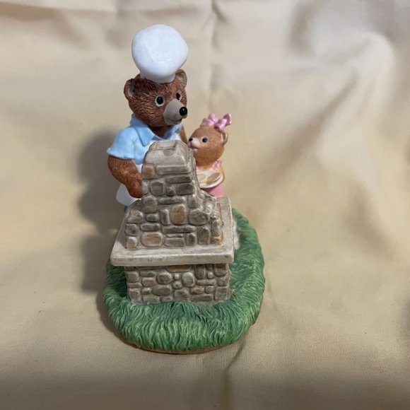Bears At BBQ Tender Touch Figurine - Picture 2 of 7